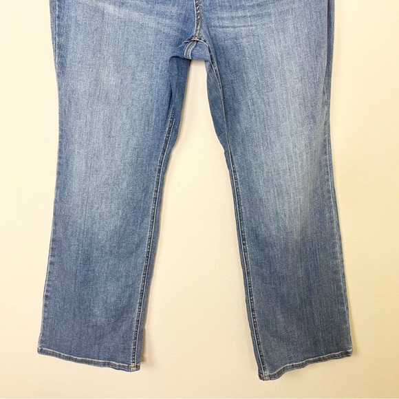 Judy Blue Mid-Rise Vintage 5 Button-Fly Boot Cut Jeans - Picture 5 of 13